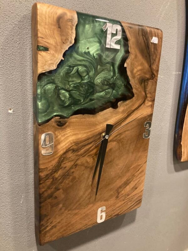 Epoxy Chestnut Wall Clock