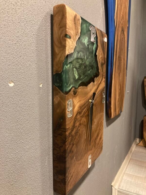 Epoxy Chestnut Wall Clock