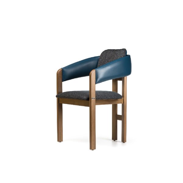 Girit Chair